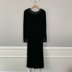 Vintage 1980’s Talbots Women’s Velvet Dress